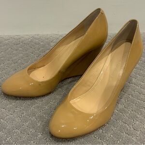 Banana Republic - Beige Women's Wedge Shoes